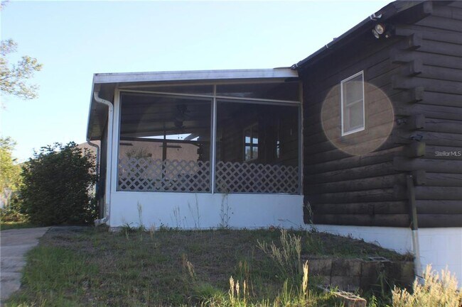 Building Photo - 3045 Yorkshire Dr