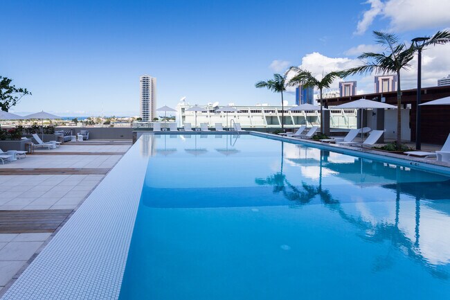 Building Photo - Surround Yourself in Luxury! Symphony Honolulu!