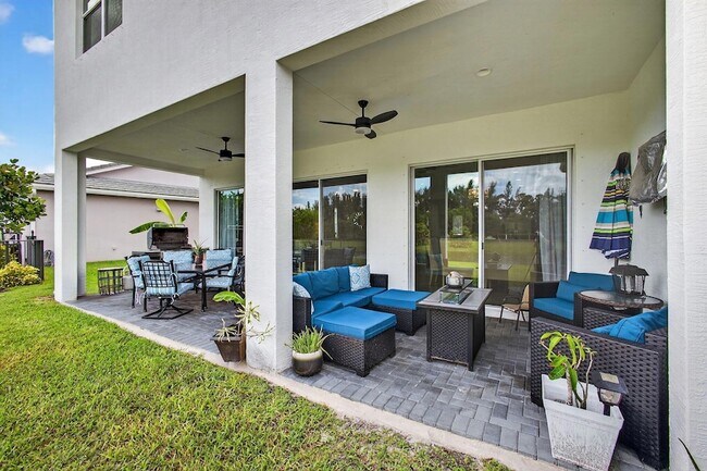 Building Photo - 15953 Whippoorwill Cir