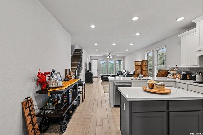 Building Photo - 14422 Hondo Knot