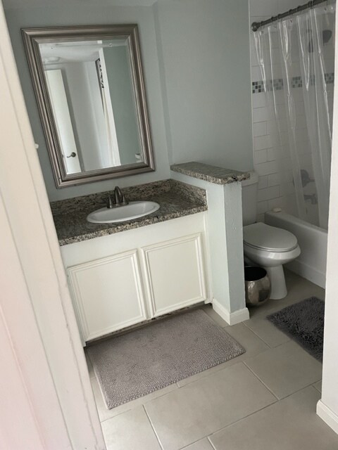 Extra deep tub verses overside garden tub. - 3131 Southwest Fwy