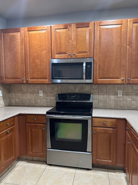 Building Photo - 2391 White Sands Dr