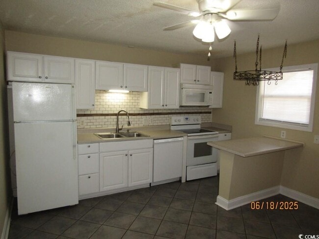 Building Photo - 4150 Horseshoe Rd N