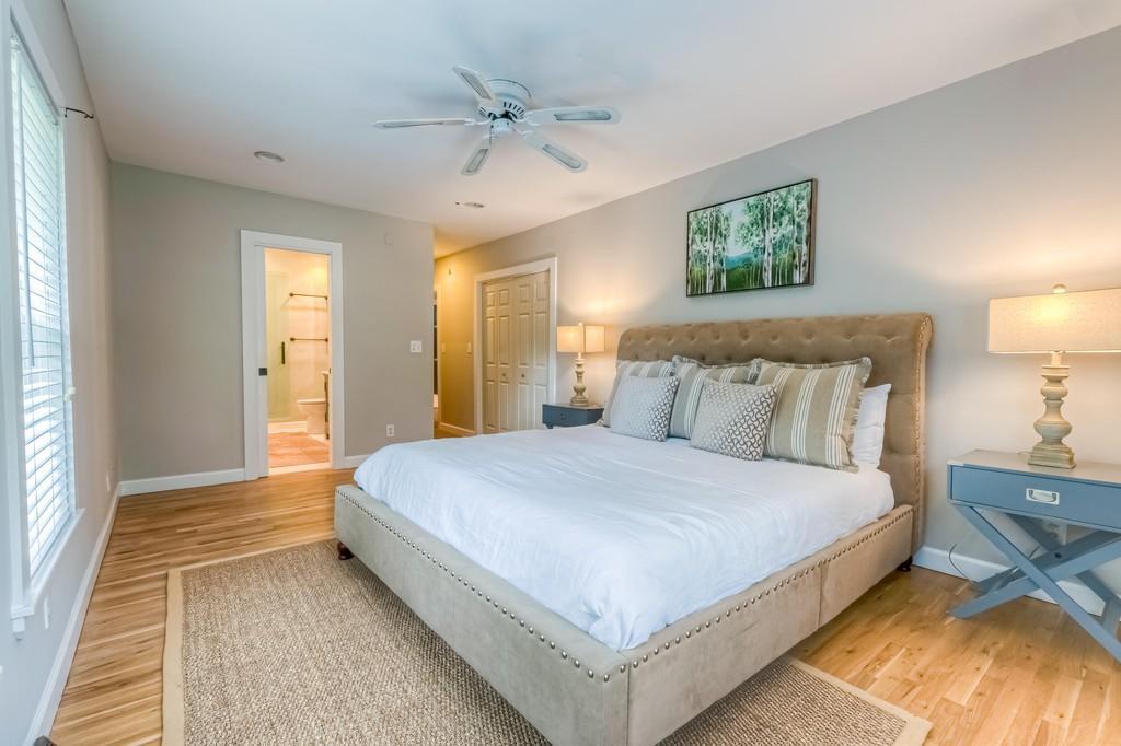 Master bedroom - 408 Woodland Shores Rd