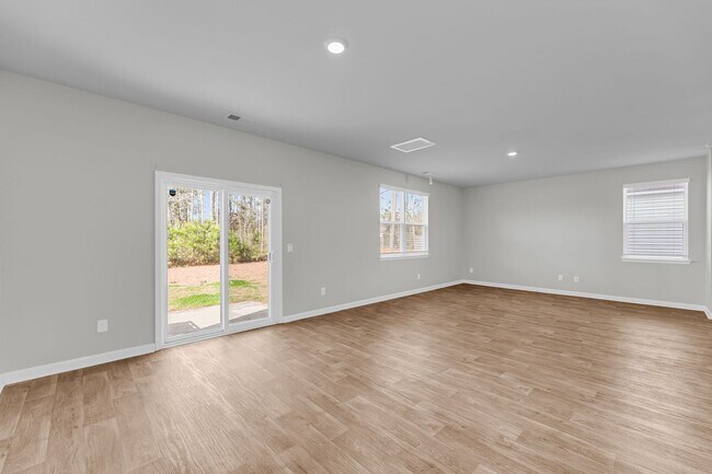 Building Photo - 550 Wayton Cir