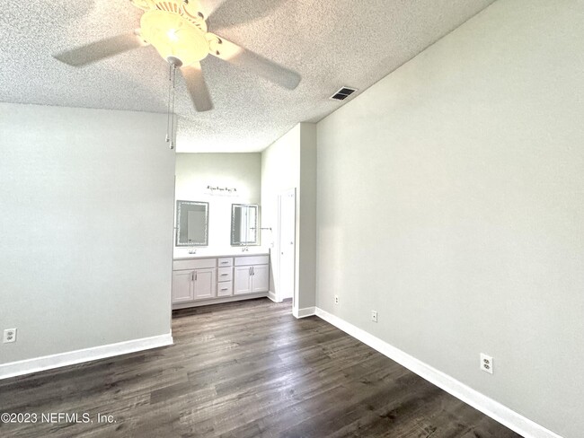 Building Photo - 103 Quail Cove