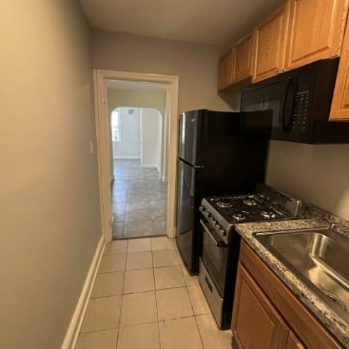 Building Photo - 2820 Pomeroy Rd SE