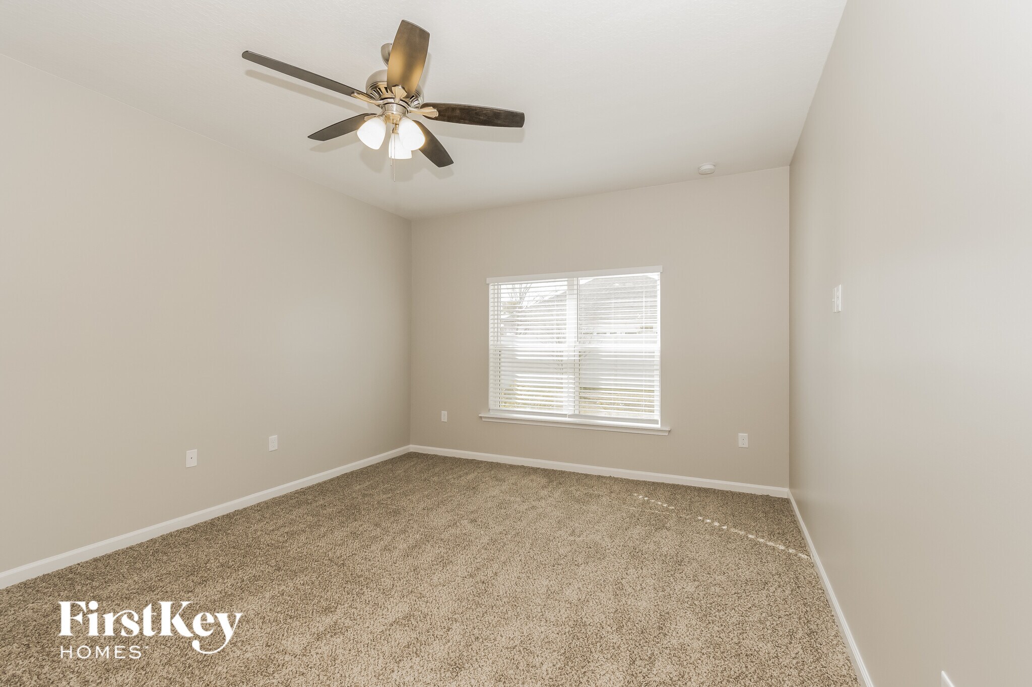 Building Photo - 15717 Spotted Saddle Cir