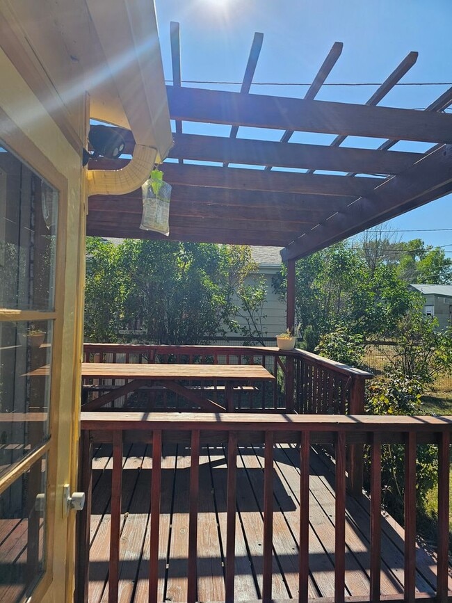 Building Photo - One Bed One Bath House