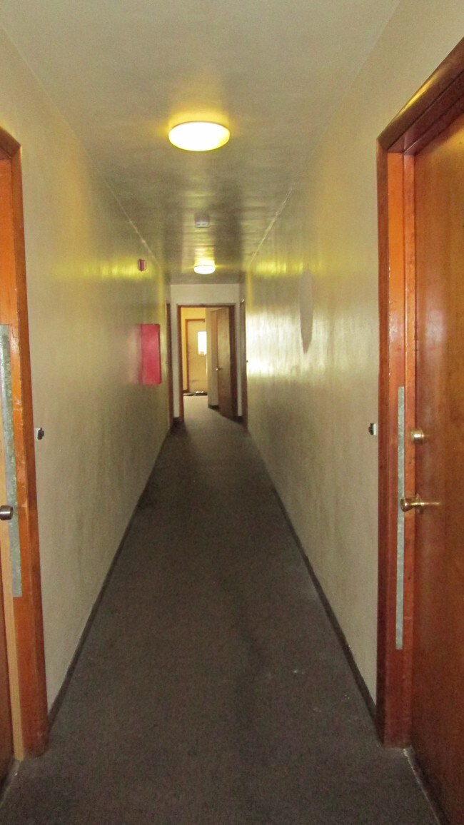 Main Hallway - 3920 N 6th St