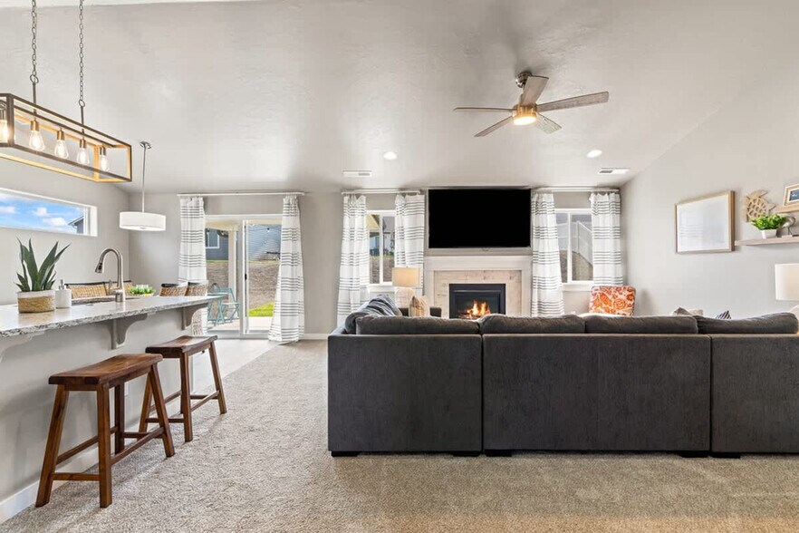 Building Photo - 14549 Tesswater St