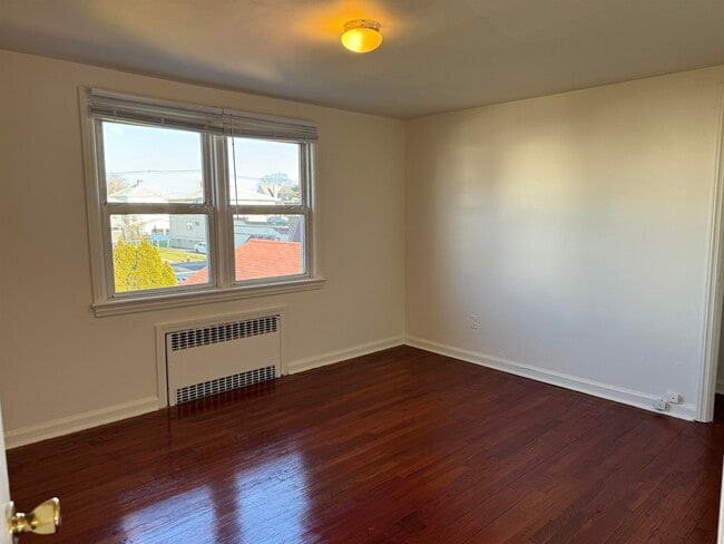 Building Photo - 52 Stover Ave