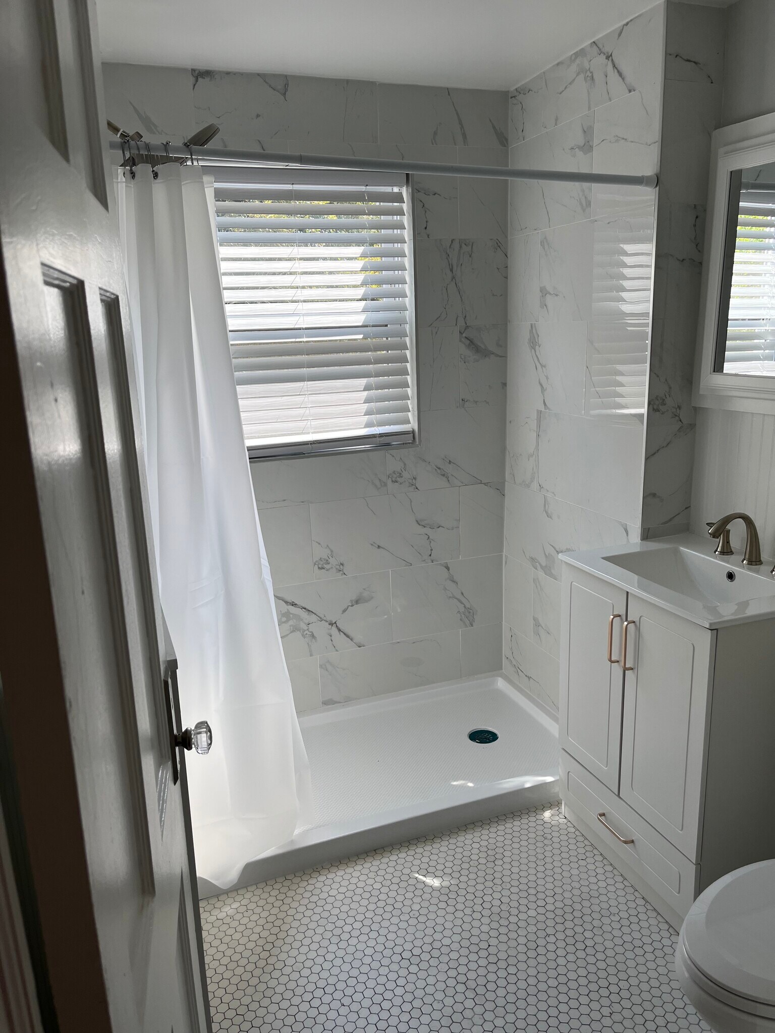 Building Photo - 7901 Greenwood Ave