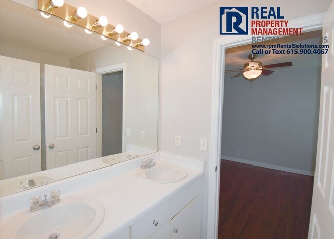 Building Photo - Large 4BR plus Bonus on Indian Park Drive! Available now!