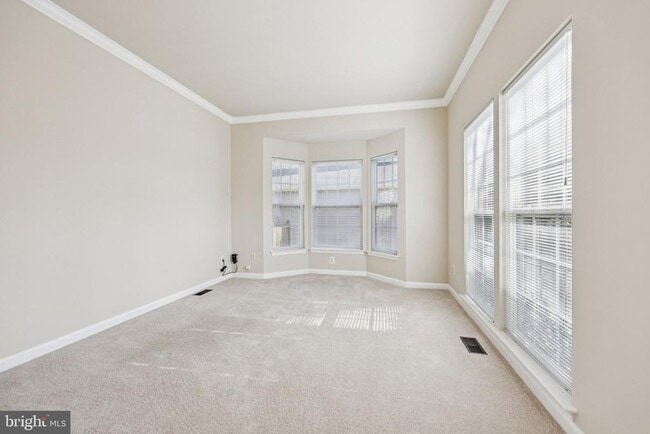 Building Photo - 2880 Myrtlewood Dr