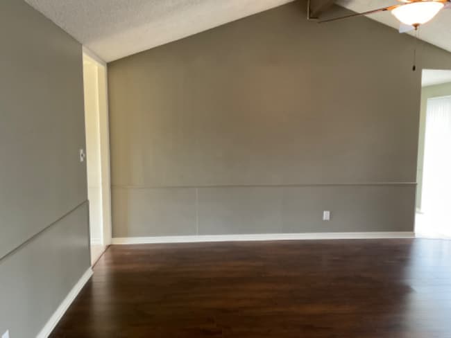 Building Photo - 4915 Rock Point St