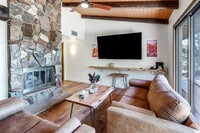 Building Photo - 10 Robbers Roost