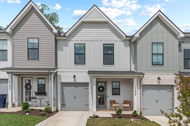 Building Photo - 3198 Sassafras Ln