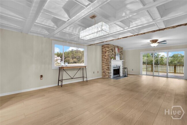 Building Photo - 12502 Apache Ave