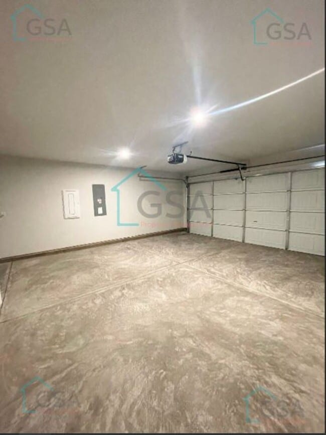 Building Photo - 3 Bedroom 2 Bath Lyman, SC 29365 Available...