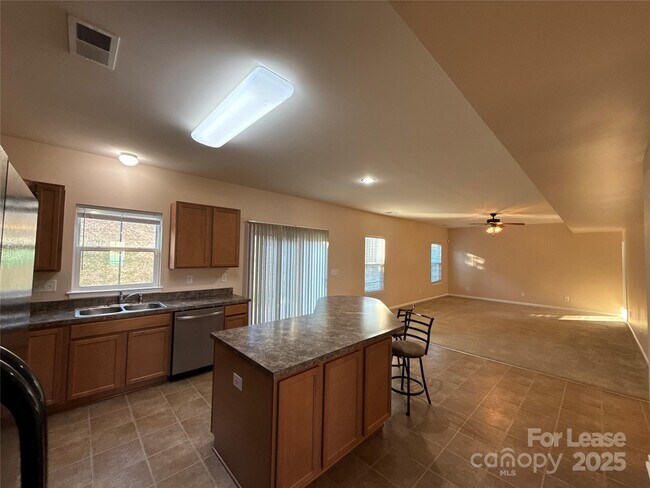 Building Photo - 134 Ashton Dr