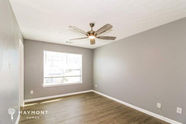 Building Photo - 6184 Ellenwood Dr