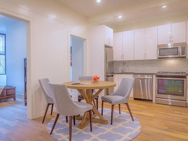 Building Photo - 309 East 92nd Street
