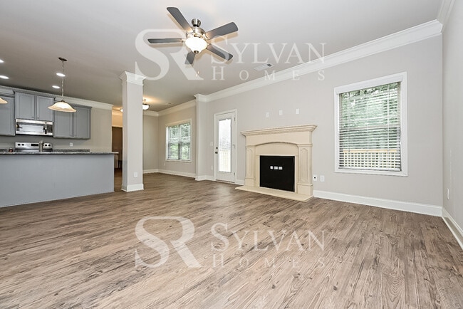 Building Photo - Beautiful 4BR 3.5BA Home for You!