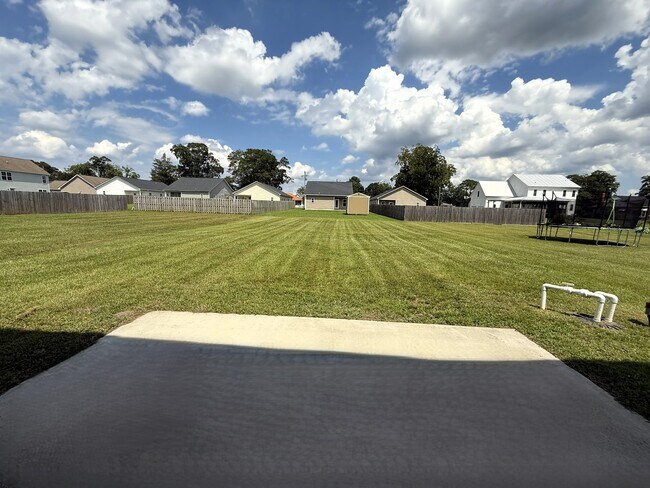 Building Photo - 308 E Franck St