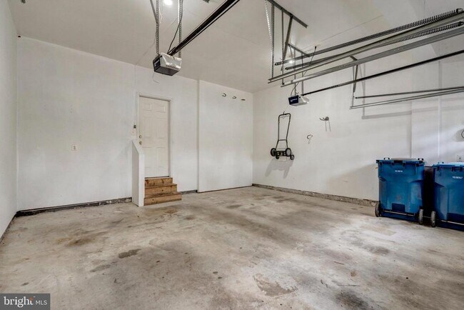 Building Photo - 26161 Rachel Hill Dr