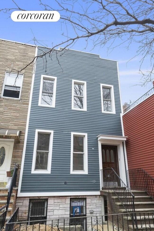 Building Photo - 78 N Henry St