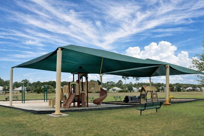 Building Photo - Driftwood Estates 3+ Bedroom Jewel!