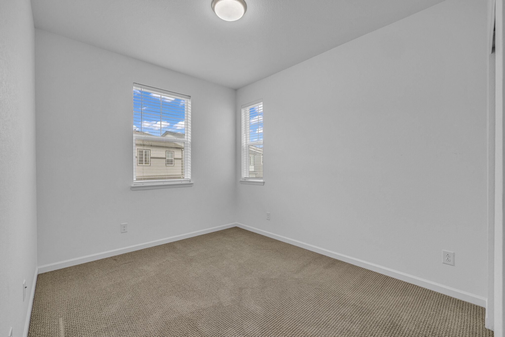 Building Photo - 18152 Caffey Dr