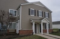 Building Photo - VERY NICE AND NEUTRAL, SECOND FLOOR CONDO, 2BEDROOMS & 2 FULL BATHS. ONE CAR GARAGE