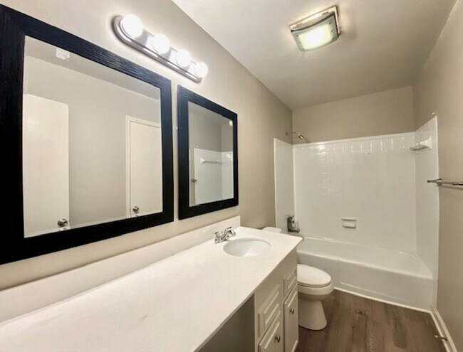 Building Photo - Warm & Inviting 3-Bed Ranch on a Quiet Cul-de-Sac Rama Road Area