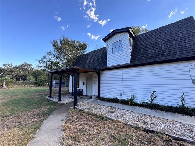 Primary Photo - 2913 Hunter St