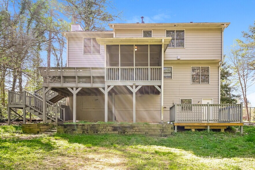 Building Photo - 120 Tanglewood Dr