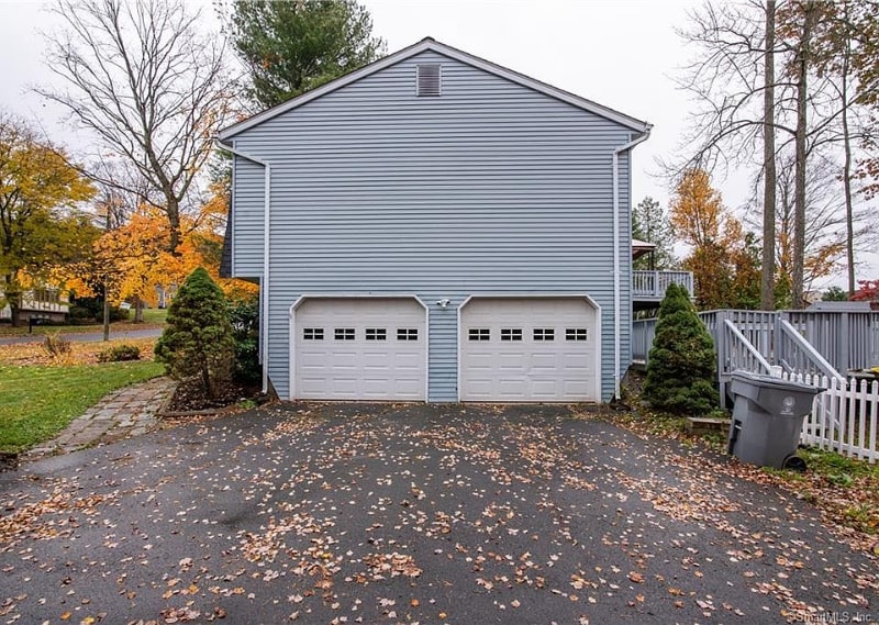 Building Photo - 7 Black Birch Rd