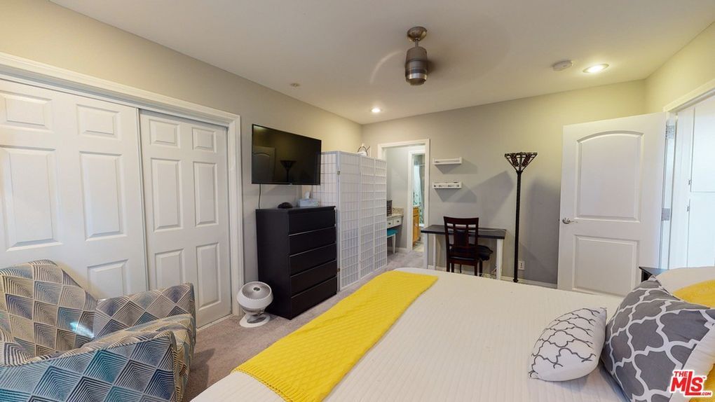 Building Photo - 1144 10th St