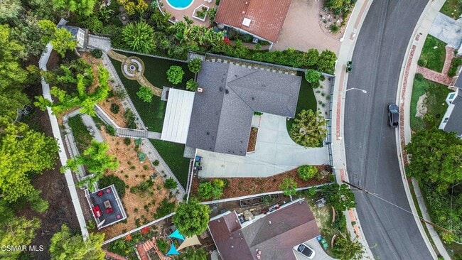 Building Photo - 23353 Balmoral Ln