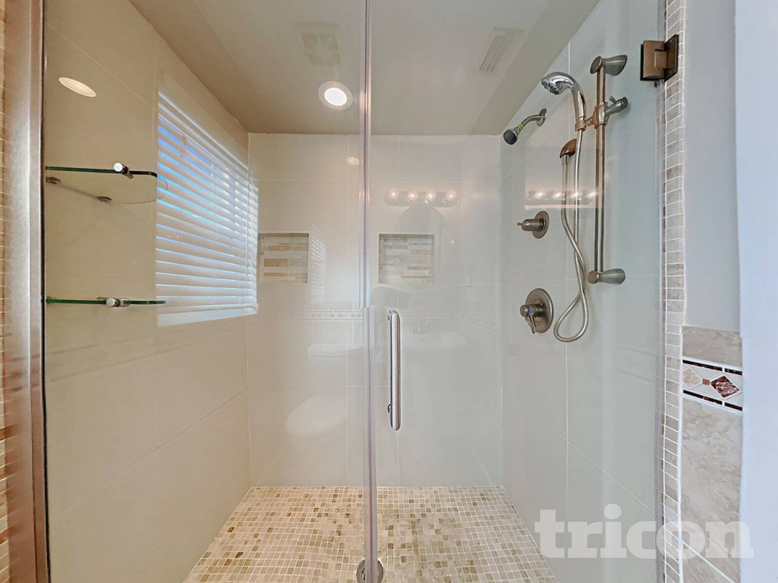 Building Photo - 2942 Mallorn Way