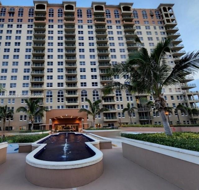 Building Photo - 2080 S Ocean Dr