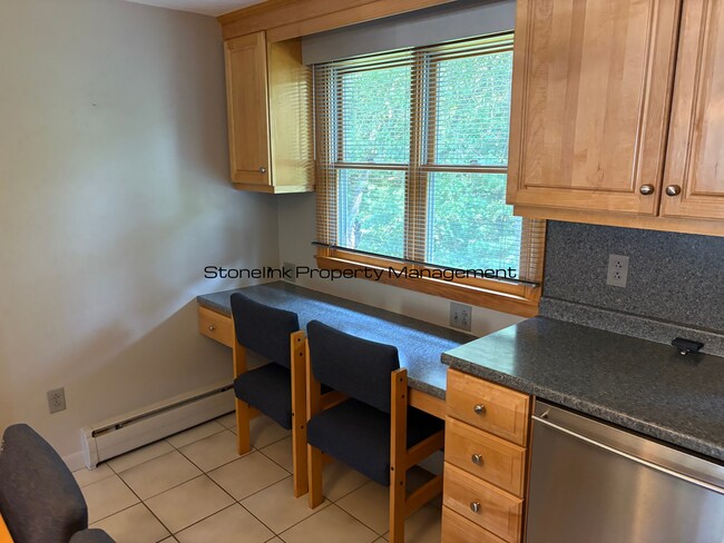Building Photo - Beautiful Single Family Home For Rent in W...