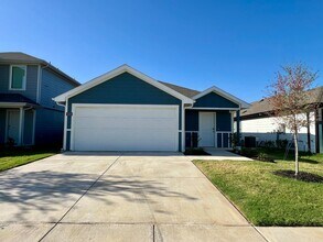 Building Photo - 5529 Rollins Dr