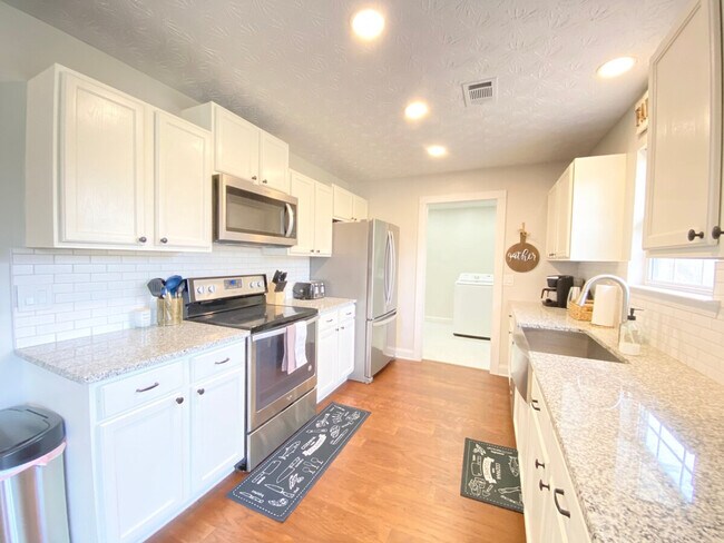 Building Photo - 4334 Todd Rd