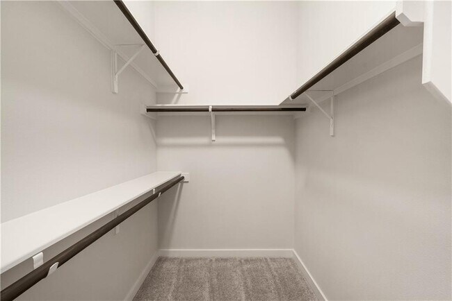 Building Photo - 15008 Forum Ave