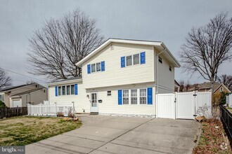 Building Photo - 227 George Dye Rd