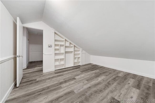 Building Photo - 10300 Hidden Springs Ct