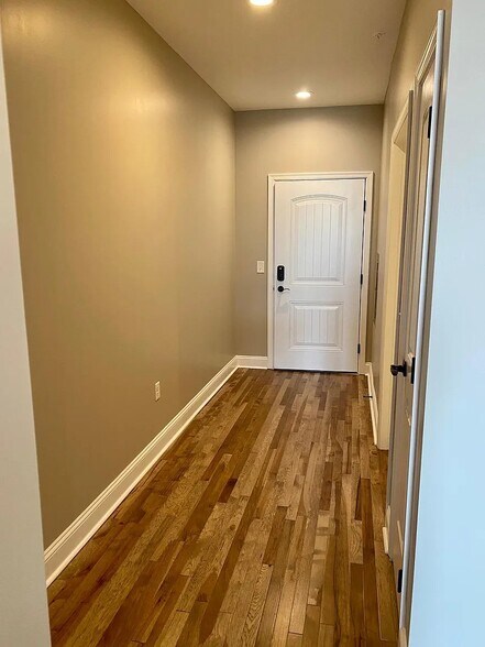 Building Photo - 430 Lackawanna Ave