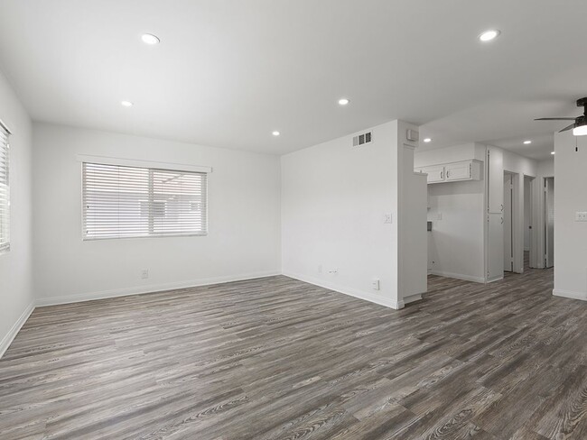 Building Photo - 20757 Plum Canyon Rd